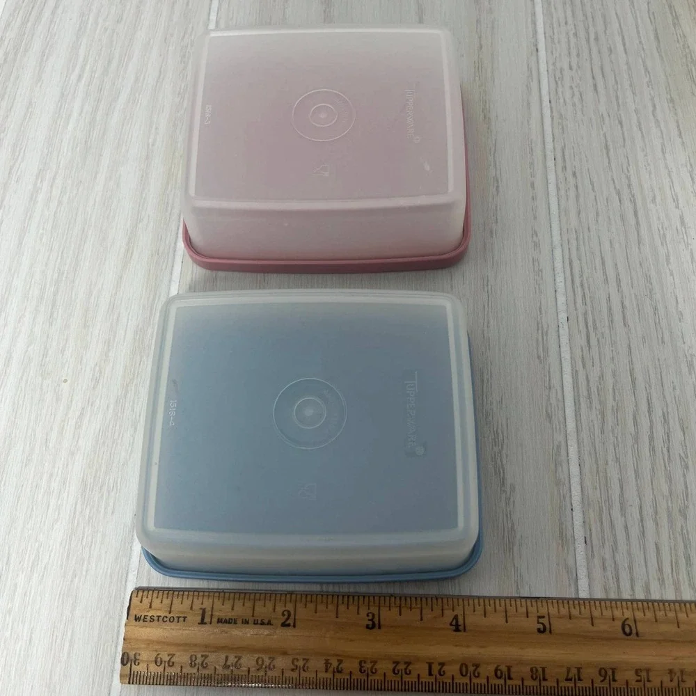 Tupperware Square a-way 4 Small Food Storage Containers pastel lids 1516